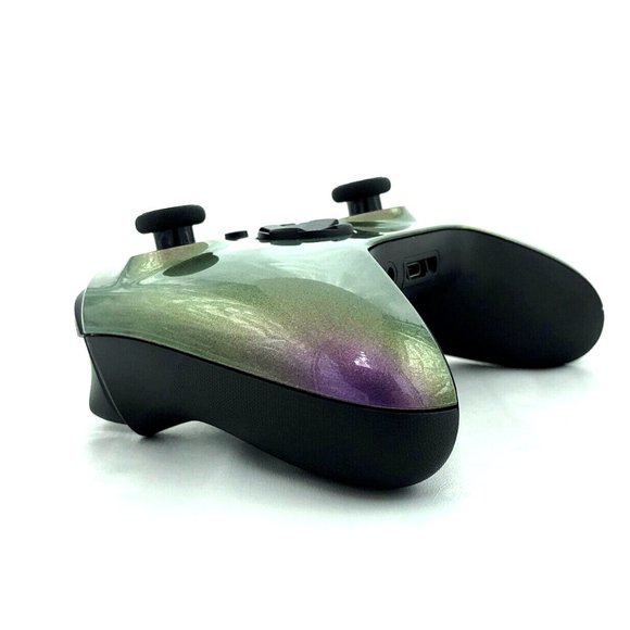 Custom Xbox Series X / S Wireless Controller - Glossy Chameleon Pink Green - Picture 6 of 8